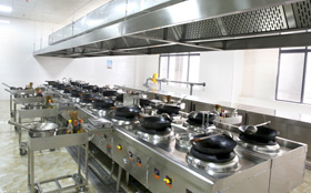 �����¶������ѧУУ԰����